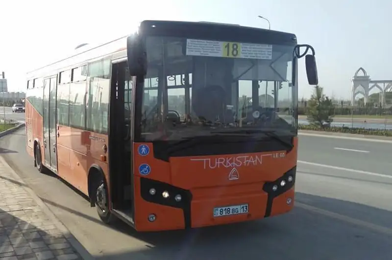 Túrkistanǵa taǵy jańa 10 avtobýs jetkizildi