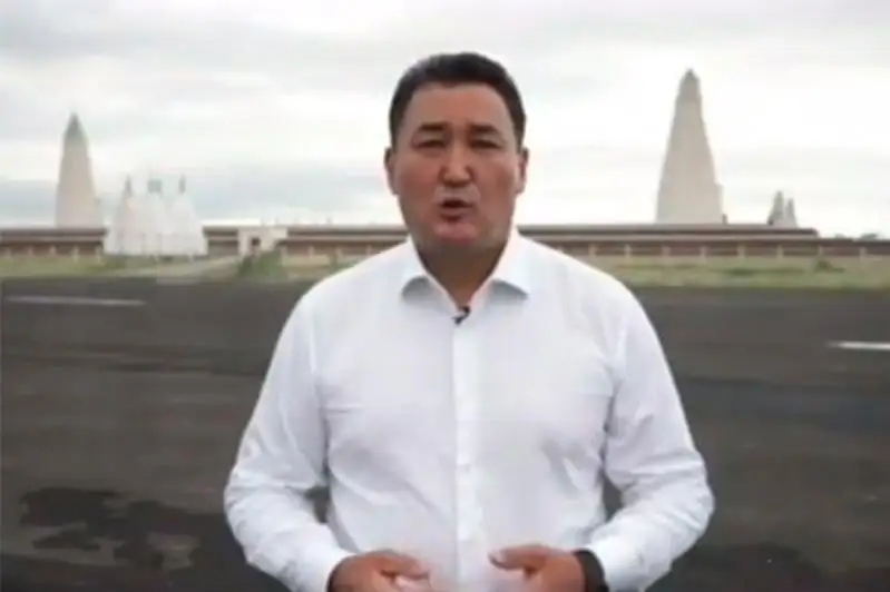 #Abai175: Pavlodar oblysynyń ákimi 5 jasar baladan estafetany qabyldap aldy