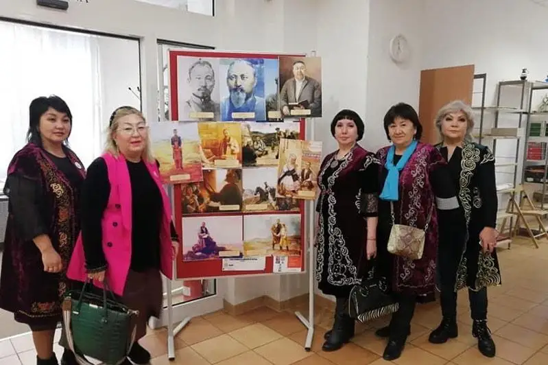 Aqyn Abaı murasyn dáripteý Germanııada jalǵasty