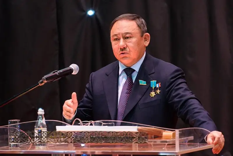 Talǵat Musabaev ǵarysh salasyndaǵy basty problemalardy atady