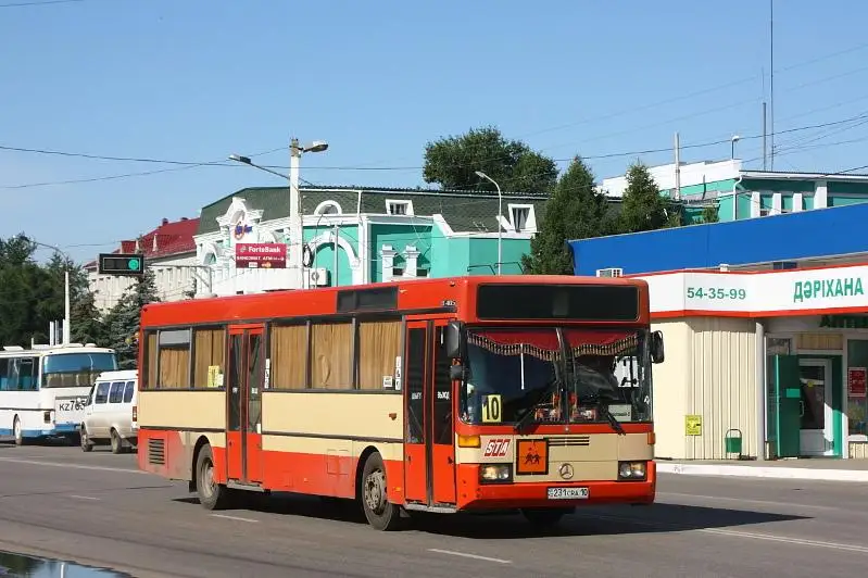 Qostanaıda qoǵamdyq kólikterdiń qozǵalysyna ýaqytsha tyıym salyndy