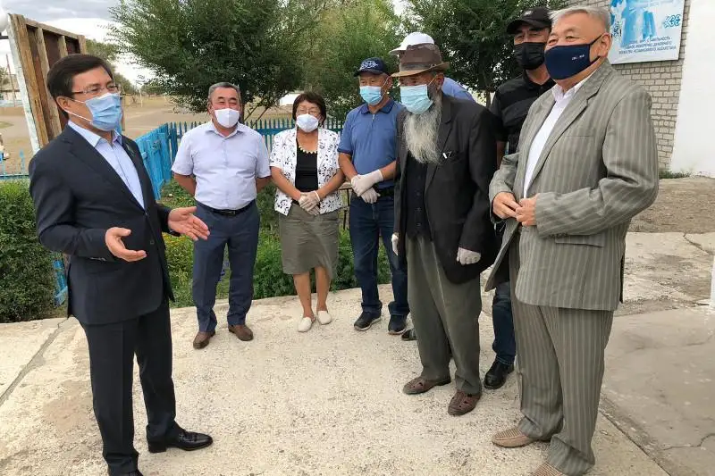 Мәжіліс депутаттары ШҚО тұрғындарымен шалғай ауылдардың мәселелерін талқылады
