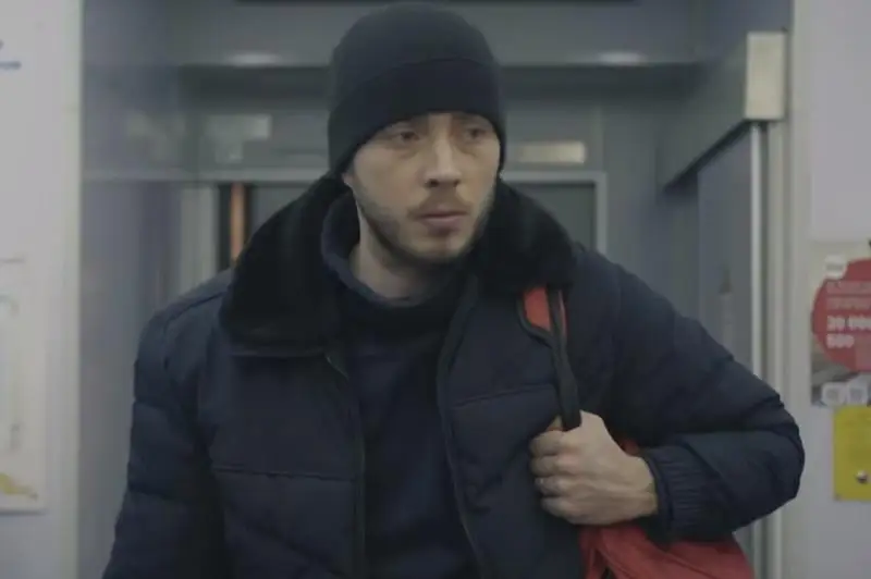 Elordada entýzıaster prodıýsersiz, bıýdjetsiz krımınaldyq drama túsirdi