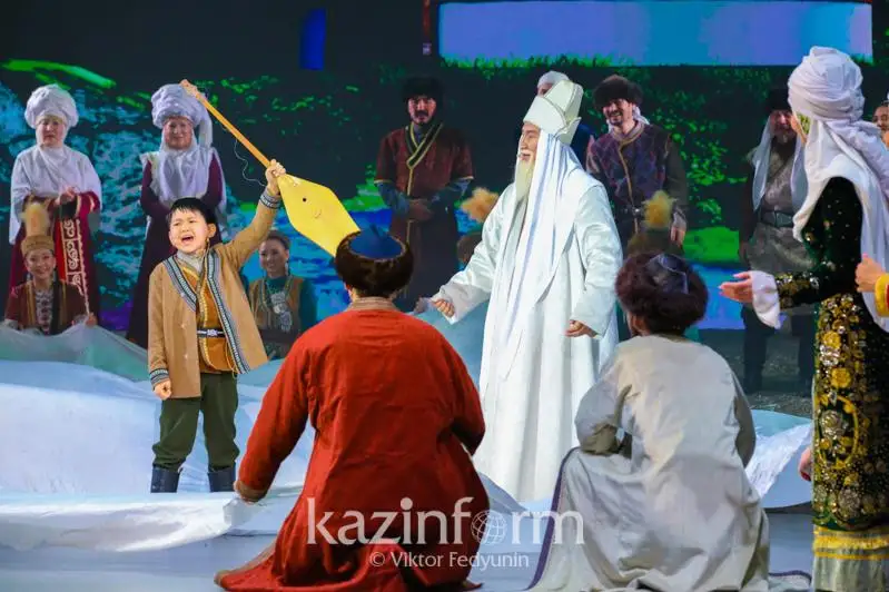 Elordada «Jyr alyby – Jambyl» teatrlandyrylǵan qoıylymy kórsetildi