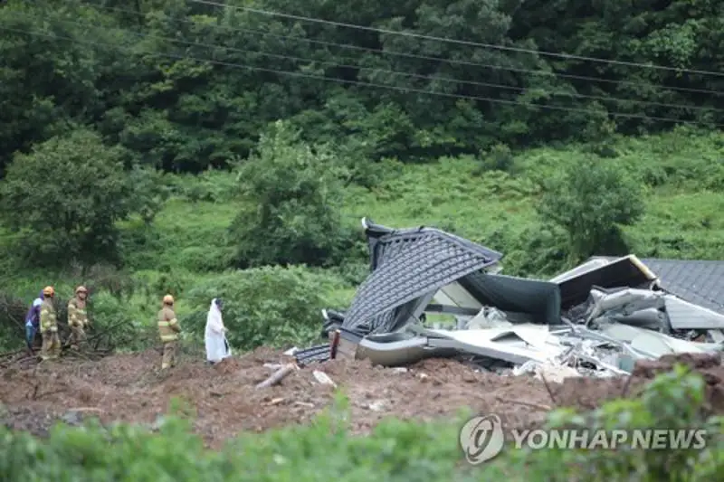 Ońtústik Koreıada kóshkin júrip, tórt adam qaza tapty