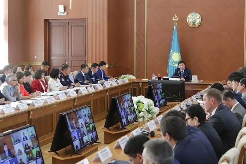 Ерлан Қошанов Президенттің Қарағанды облысына жасаған сапары бойынша тапсырма берді