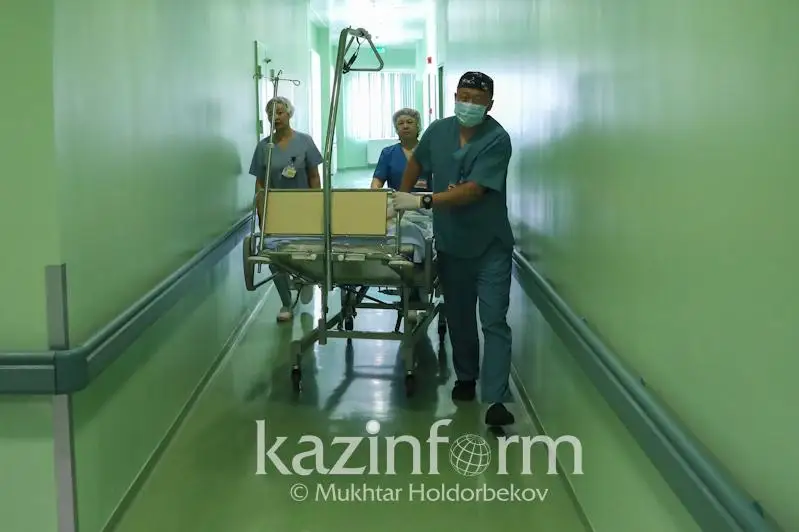 Aqtaýda dámhanadaǵy atystan eki adam jaralandy