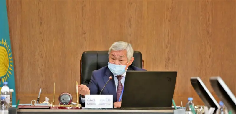 Berdibek Saparbaev dala órtiniń aldyn alýdy kúsheıtýdi tapsyrdy