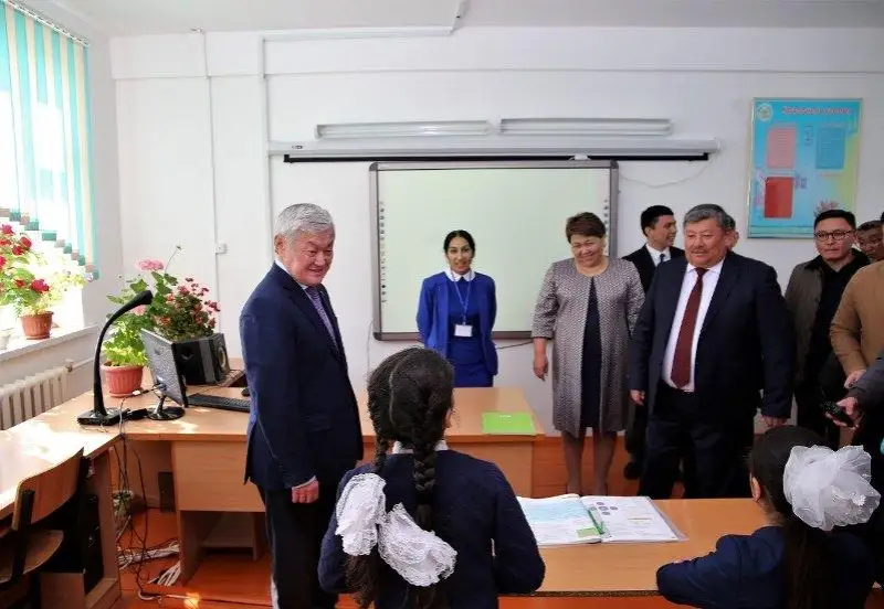 Jambyl oblysynda ishimdik satylmaıtyn erekshe aýyl bar