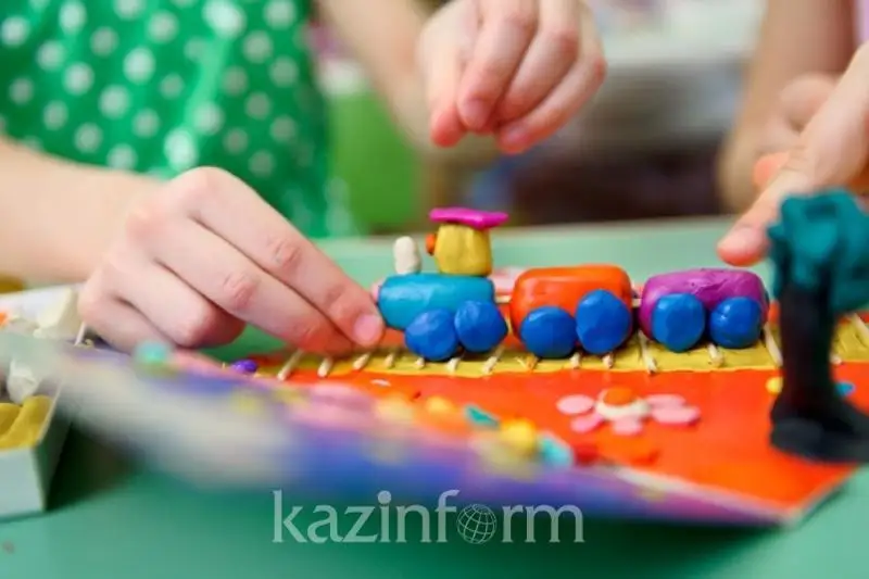 Almaty balabaqshalary balany týystaryna senimhat kórsetken kezde ǵana beredi