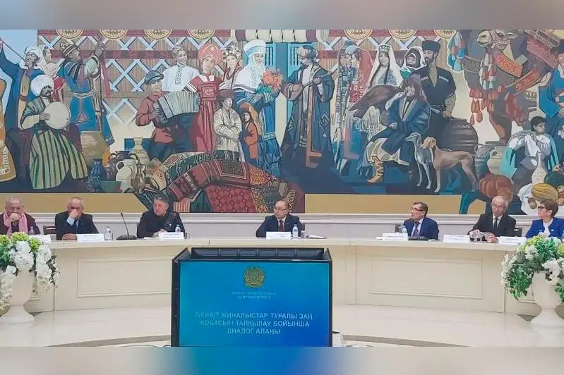 Qaraǵandyda beıbit jınalystar týraly zań jobasy talqylanyp jatyr
