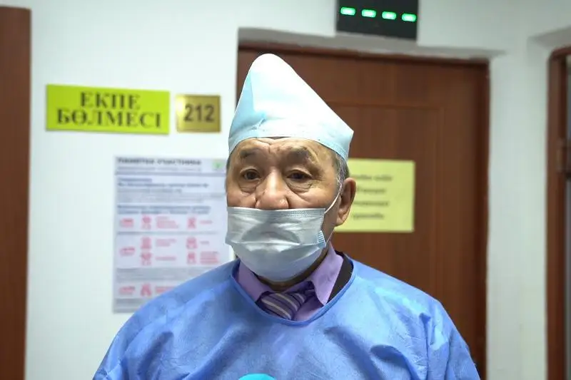 Atyraýda 73 jastaǵy dáriger vaktsına saldyrdy