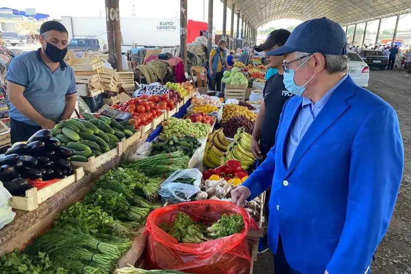 Berdibek Saparbaev bazarlarda sanıtarlyq talaptardy qatań saqtaýdy talap etti