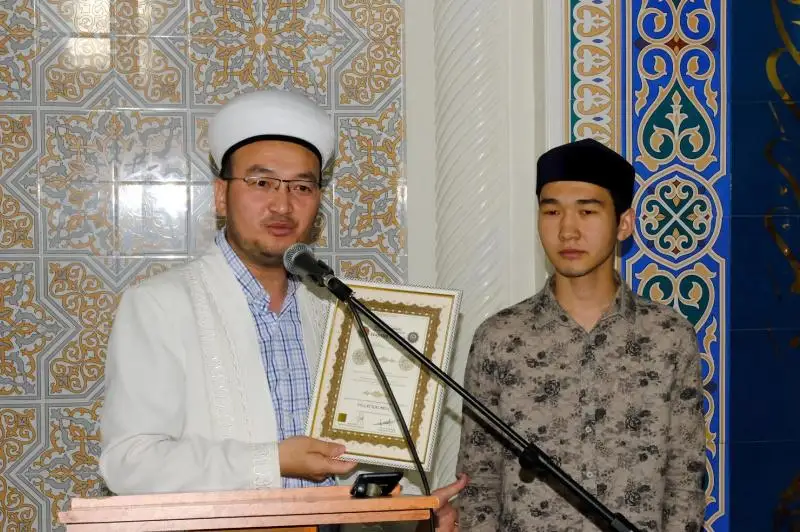 14 jastaǵy qarı Túrkııada ótken halyqaralyq Quran saıysynan jeńispen oraldy