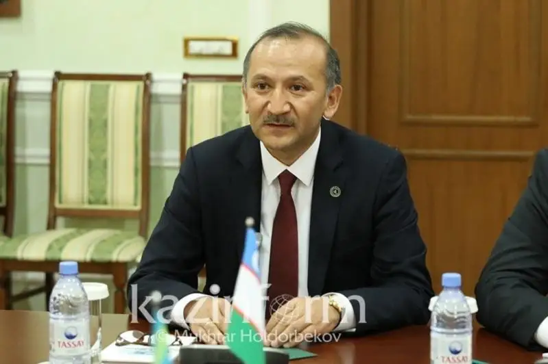 Qazaqstandaǵy Ózbekstan Elshisi Shavkat Mırzıeevtiń joldaýyn túsindirdi