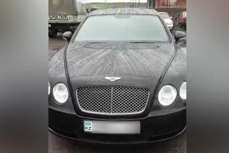 Tótenshe jaǵdaı rejımin buzǵan «Bentley» júrgizýshisi 15 táýlikke qamalýy múmkin
