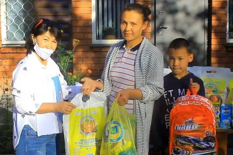 «Mektepke jol»: Assambleıa 106 mln teńgeden astam kómek kórsetti