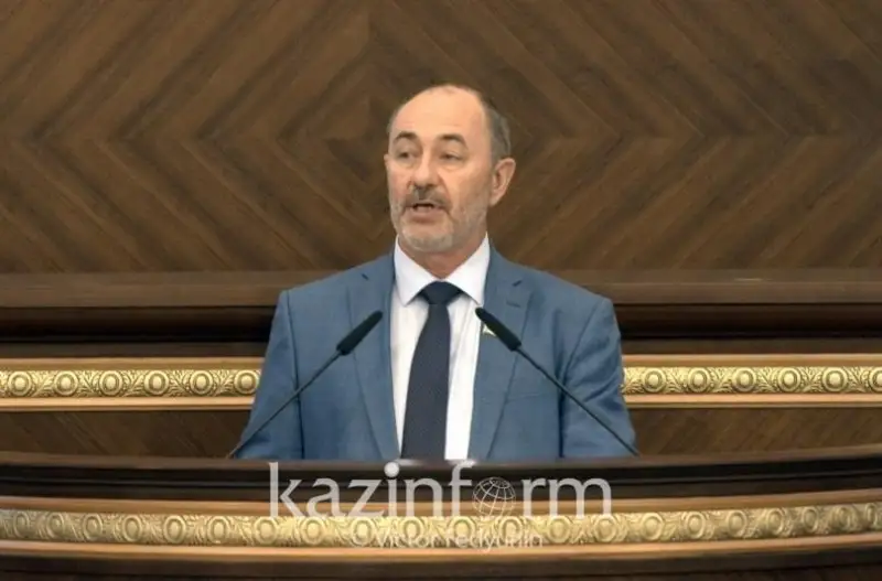 Tótenshe jaǵdaı kezinde dárigerlerdi renjitken sátter kóptep kezdesti - Pavel Kazantsev