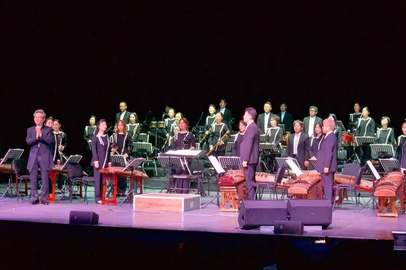 Seýl orkestri Qazaqstan men Koreıanyń qurmetine kontsert berdi