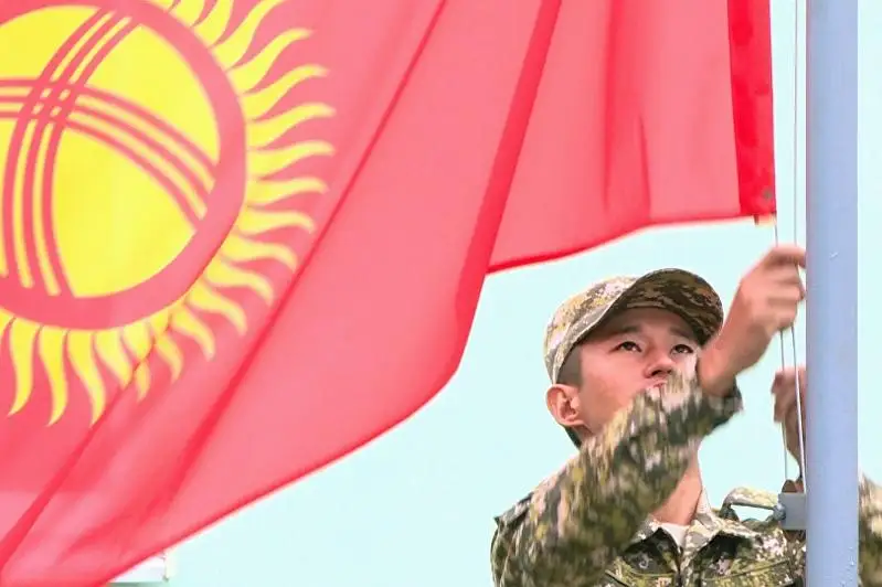 Qyrǵyzstanda 30 shilde - koronavırýstan qaıtys bolǵandardy Ulttyq aza tutý kúni