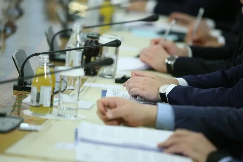 Tótenshe jaǵdaı men karantın Ulttyq Keńestiń jumysyn toqtatpady