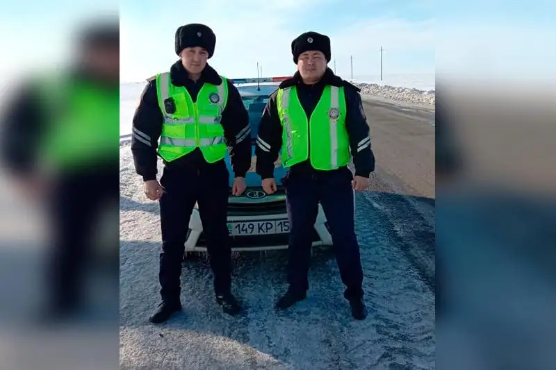 SQO-da  polıtseıler aıdalada adasqan Túrkistan oblysynyń eki turǵynyna kómektesti