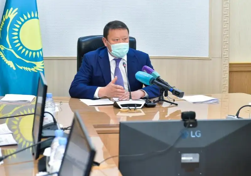 Qumar Aqsaqalov: Jerden yrzyq tapqan sharýalar aýyldyń kórkeıýine úles qosýy kerek