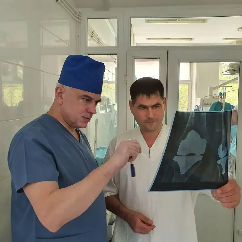 Qostanaı oblysynda birinshi ret tize býyndaryna endoprotez otasy jasaldy