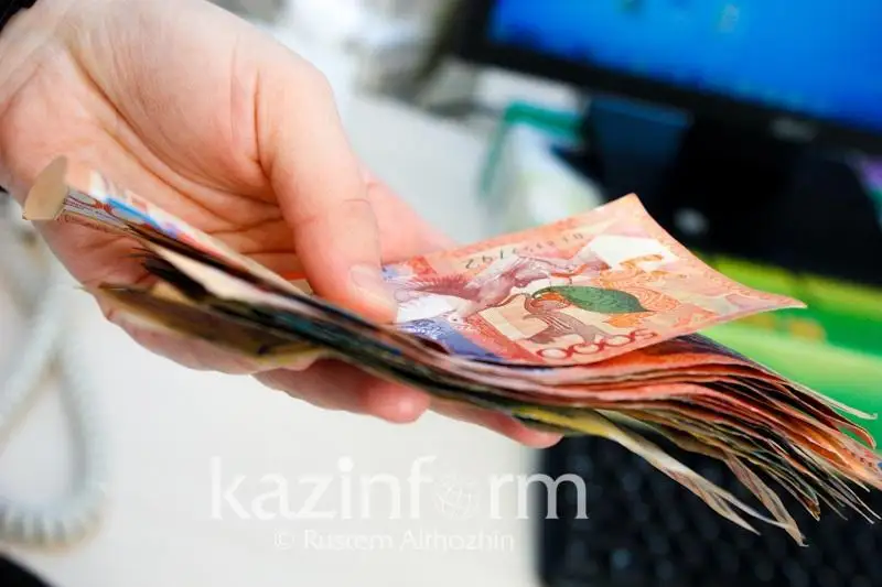 QTJ-nyń keıbir basshylary kásipkerlerden iri kólemde para bopsalaǵan