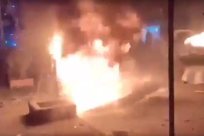 Sırııada bomba qoıylǵan mototsıkl jaryldy: 12 adam zardap shekti