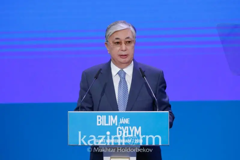 Qasym-Jomart Toqaev: Ál-Farabıdiń sózi bilim qyzmetkerleriniń boı túzer baǵdary bolýy tıis