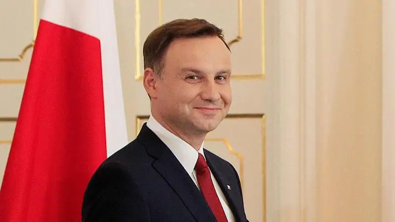 Andjeı Dýda Polsha prezıdenti bolyp qaıta saılandy - exit poll
