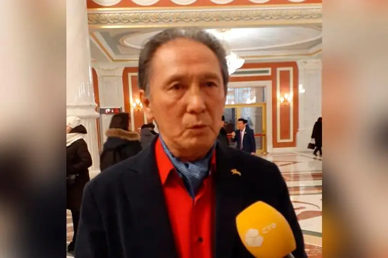 Tynyshtyqbek Ábdikákimuly: Abaı jýyq mańda zerttelip bola qoımaıtyn kúrdeli tulǵa