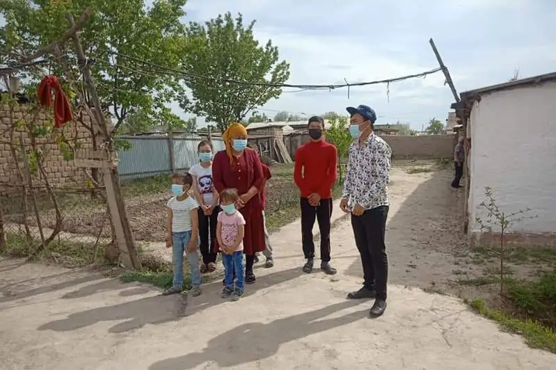 Keles aýdanynda alty balasy bar jalǵyzbasty ana baspanaly boldy
