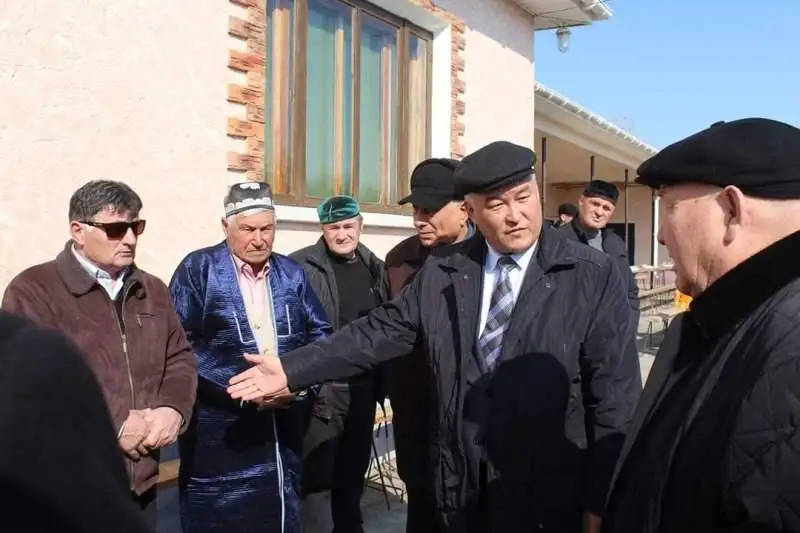 Tóle bı aýdanyndaǵy sheshen dıasporasy qazaq halqyna alǵys aıtty