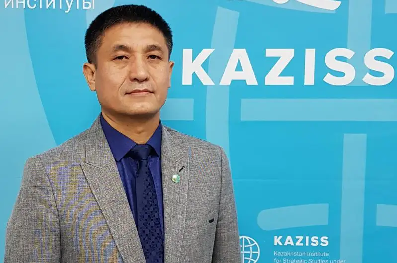 Almas Arzyqulov: Májilis endi burynǵy formatta jumys istemeıdi