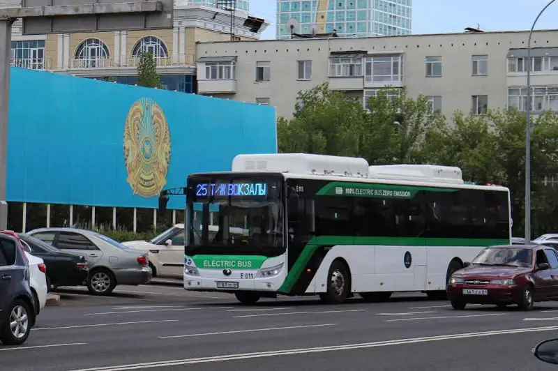 Elordada jeke ınvestıtsııaǵa alynatyn 100 elektr avtobýs jelige qosylady