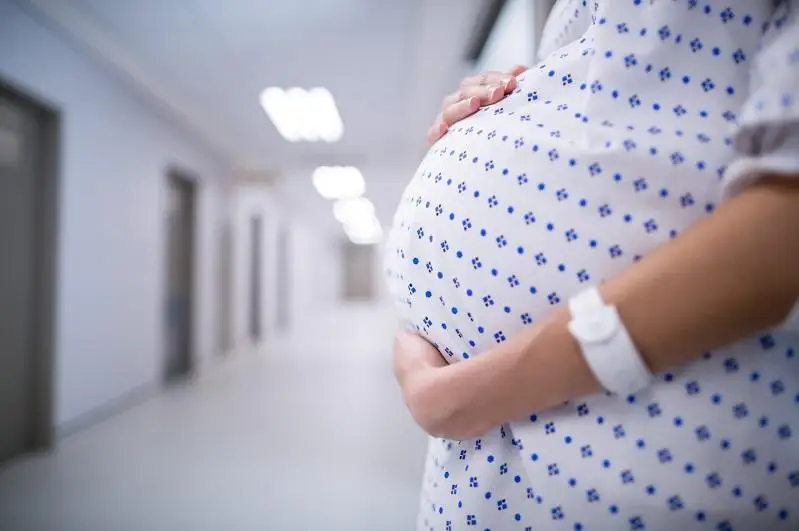 Elordada koronavırýs juqtyrǵan júkti áıelderge qaı nysanda qyzmet kórsetiledi