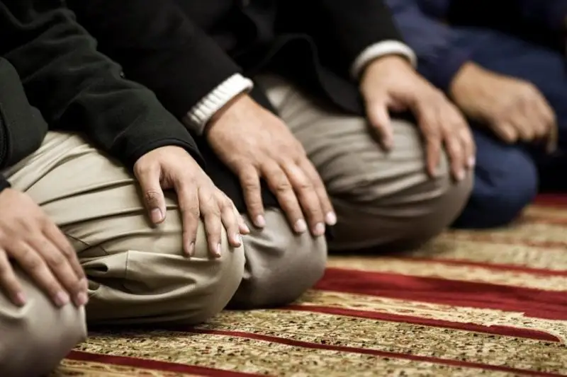 Taraýyq namazyn ár adam óz úıinde oqıdy  – Almatynyń bas ımamy