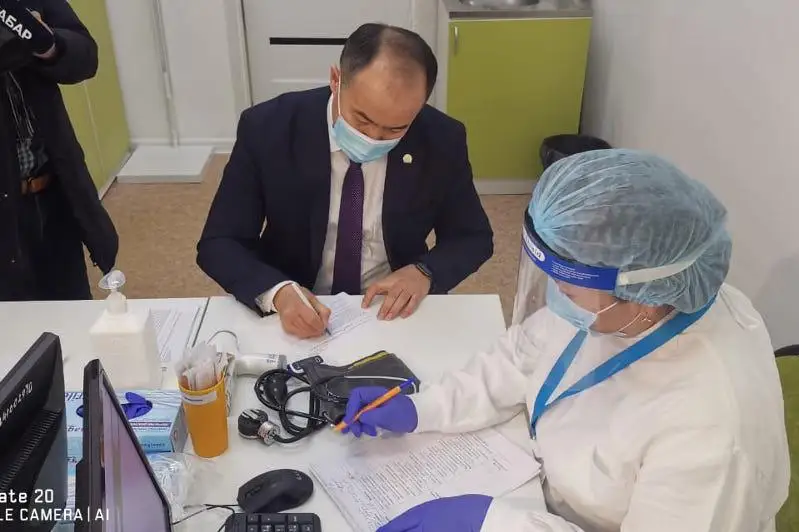 Aqtóbe oblysynda medıtsına mamandary koronavırýstan egilýde