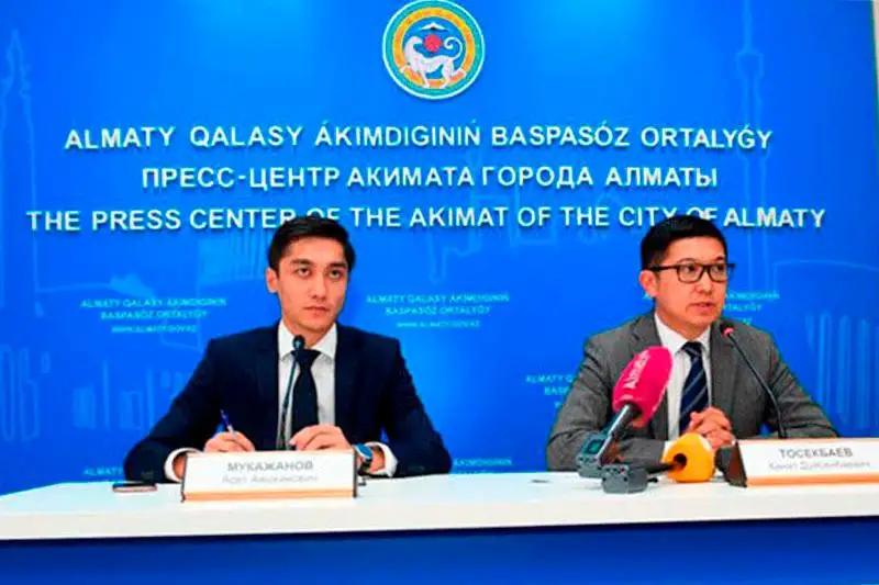 Almatyda jyljymaly medıtsınalyq keshenderde 6 myń adam tekserýden ótti