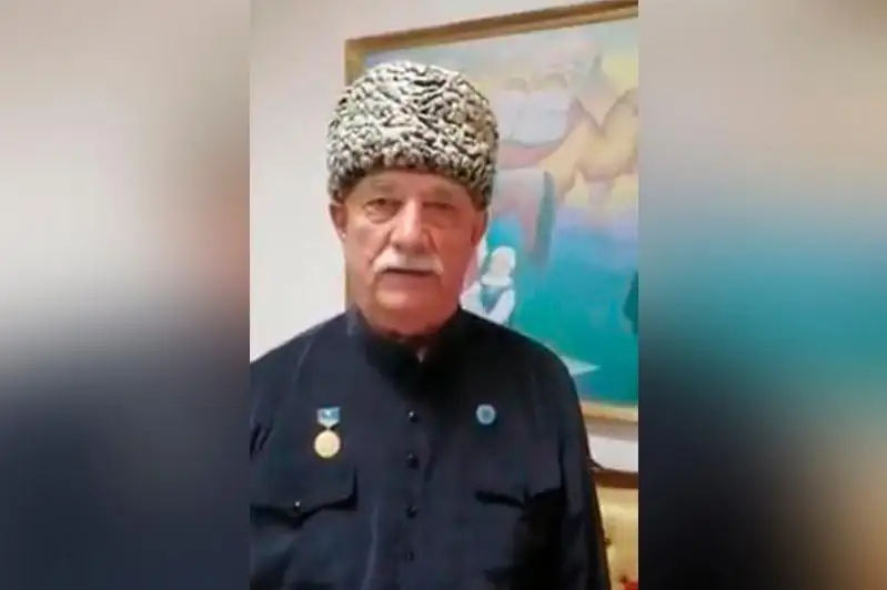 Atyraýda sheshen ultynyń ókili qazaq halqyna alǵys aıtty