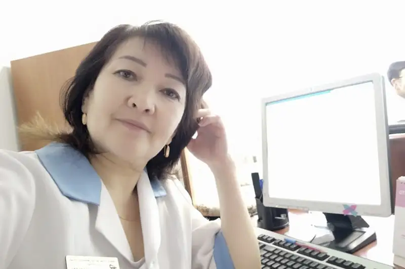 Ústemeaqy medıtsına qyzmetkerlerin jigerlendiredi -  medbıke