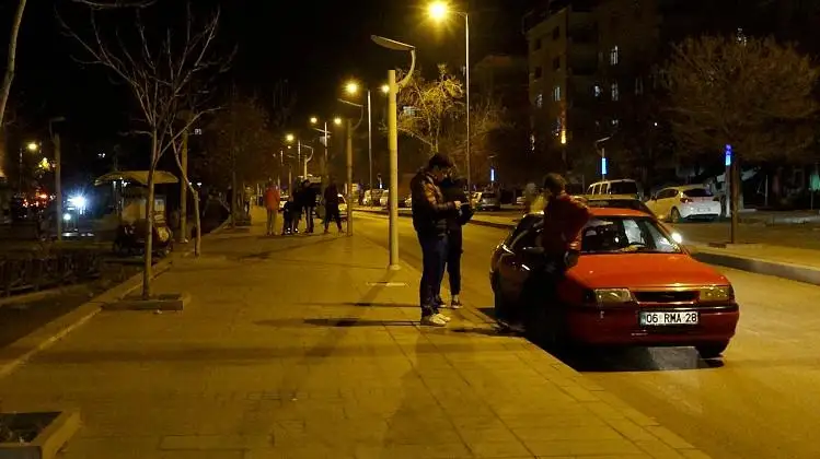 Túrkııada kúshti jer silkinisi tirkeldi
