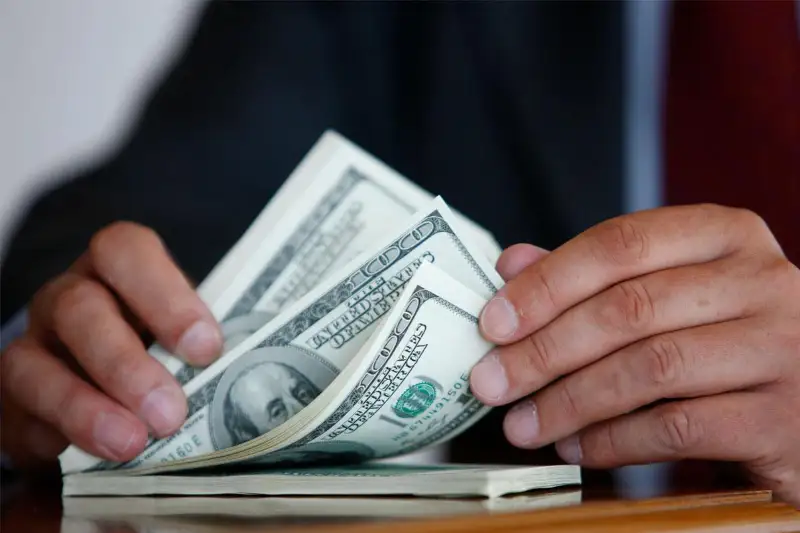 Elordada aýdıtor fılarmonııa basshylarynan 15 myń dollar para aldy dep aıyptalýda