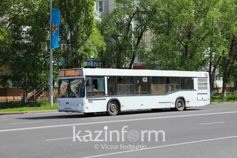 Aqtóbede senbi, jeksenbi kúnderi avtobýs júrmeıdi