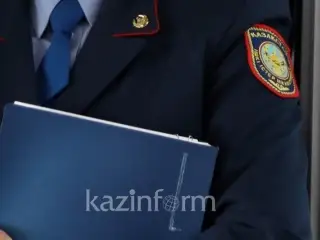 Almatyda kólik astyna ádeıi túspek bolǵan er adam ustaldy