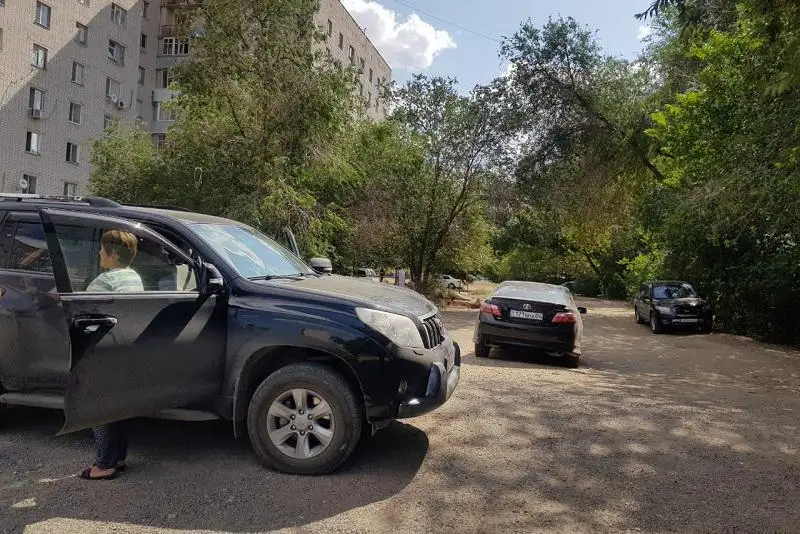 Aqtóbelik balasynyń emine jınaǵan 1,5 mln teńgesin urlatyp aldy