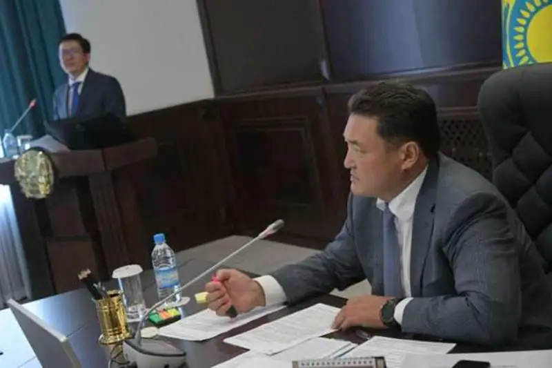 Pavlodar oblysynyń ákimi Bilim basqarmasynyń basshysyna sógis jarııalady