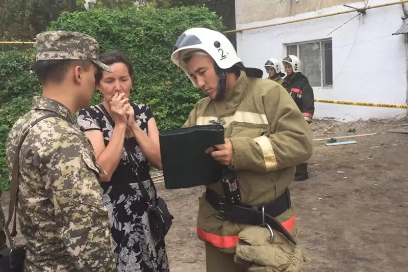 Qyzylordada eki qabatty úıde gaz jaryldy